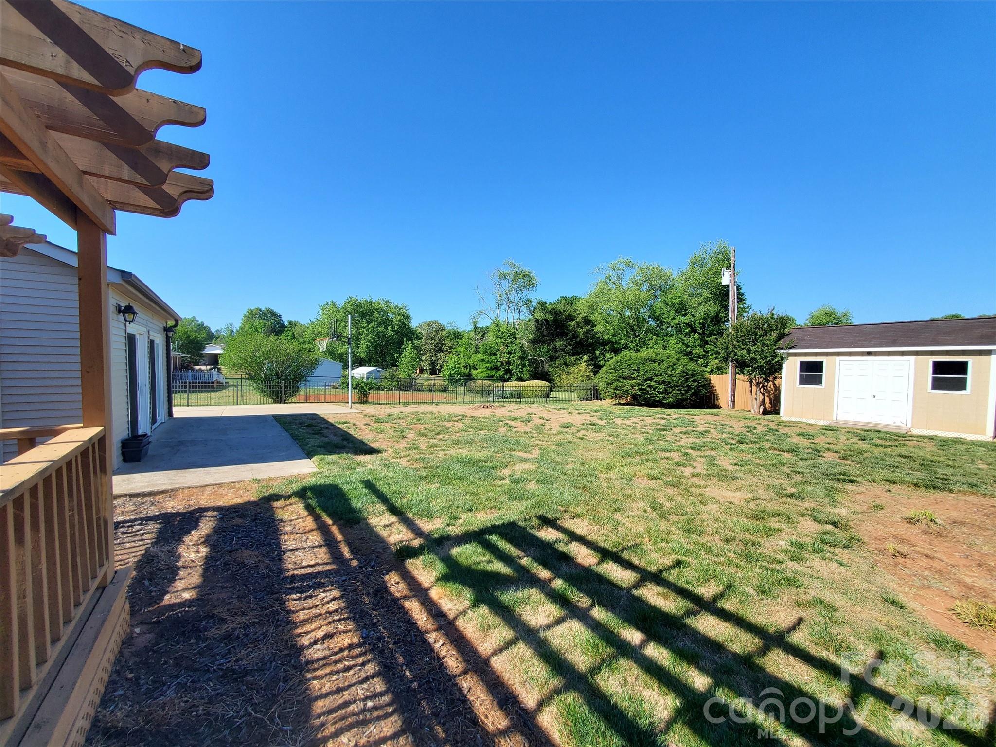 Broadview Acres - Residential