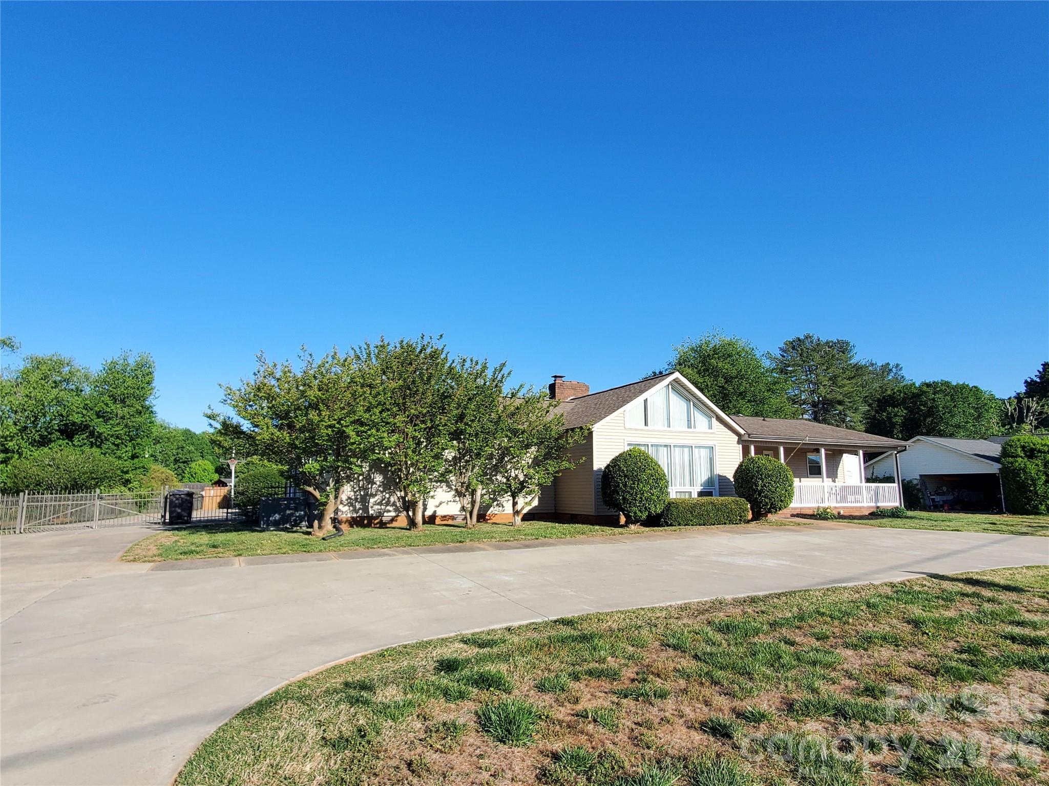 Broadview Acres - Residential