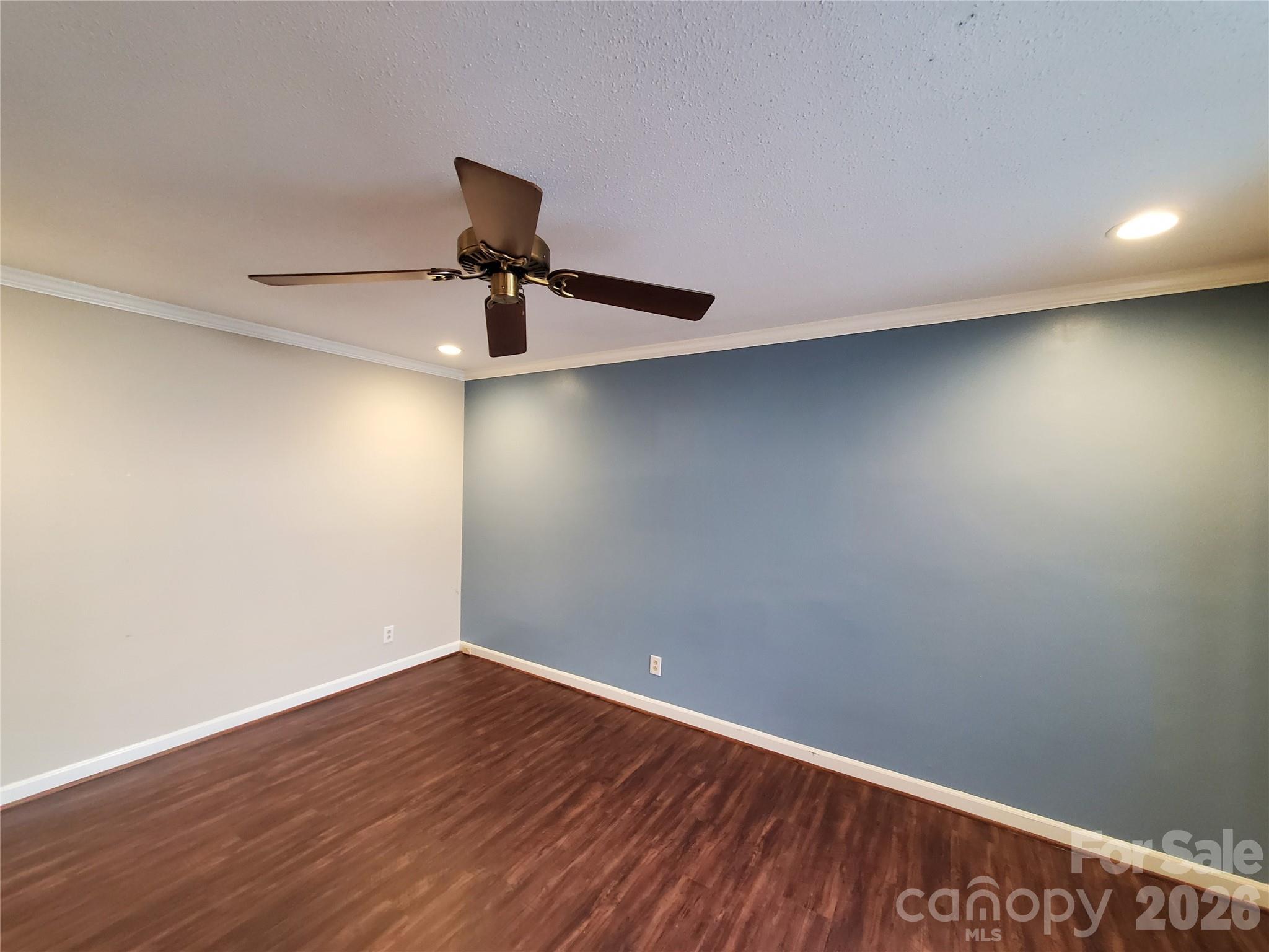 Broadview Acres - Residential