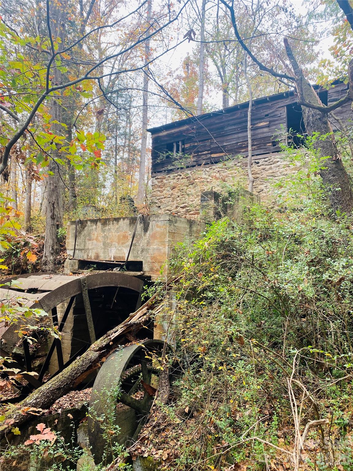000 Rockford Road