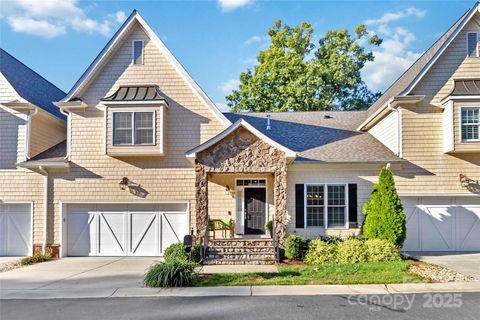5916 Bridger Court Charlotte NC 28211