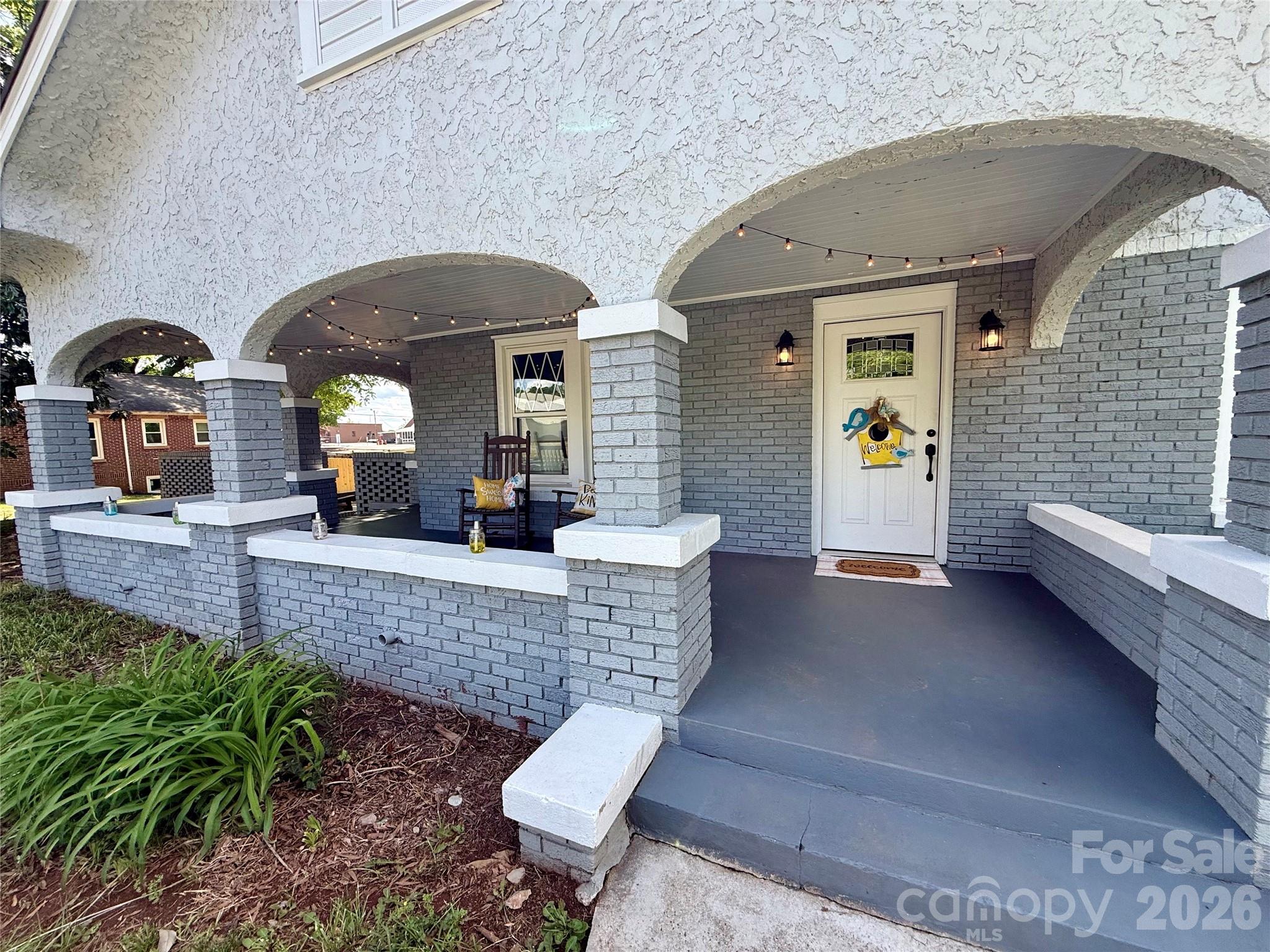 2709 N Main Avenue