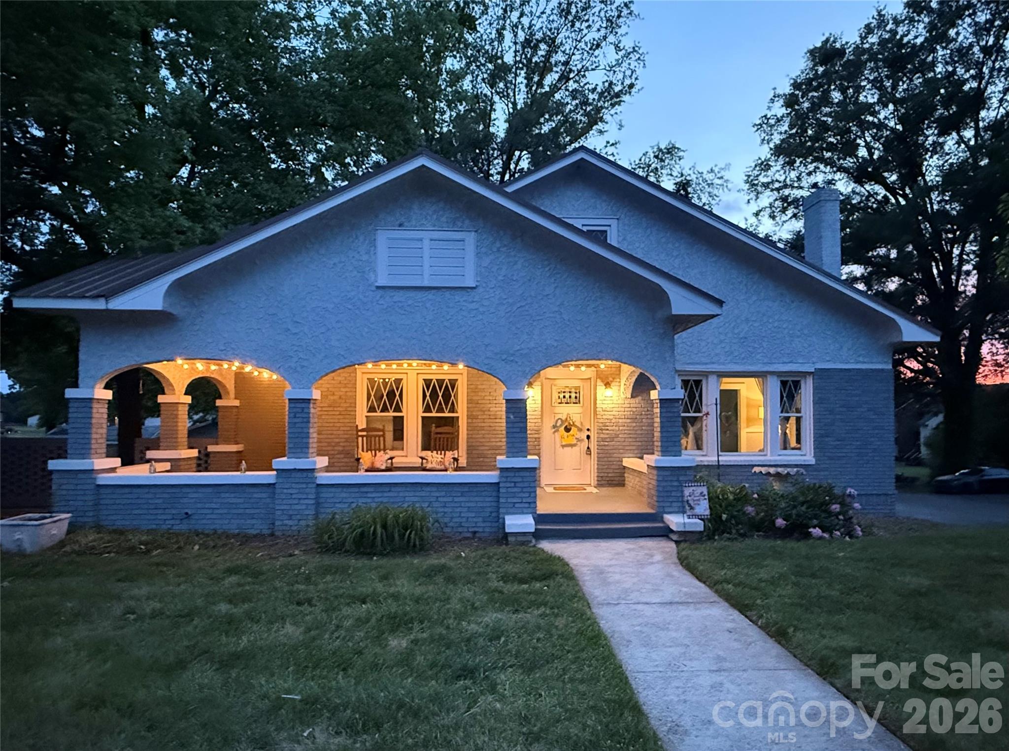 2709 N Main Avenue