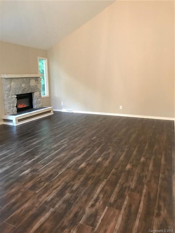 Tega Cay - Residential