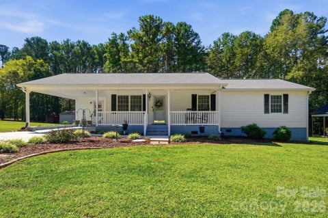 Photo of 1037 Cross Creek Drive, Oakboro, NC 28129 (MLS # 4423754)