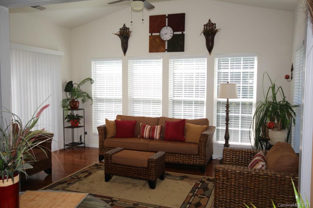 Autumn Cove At Lake Wylie - Residential