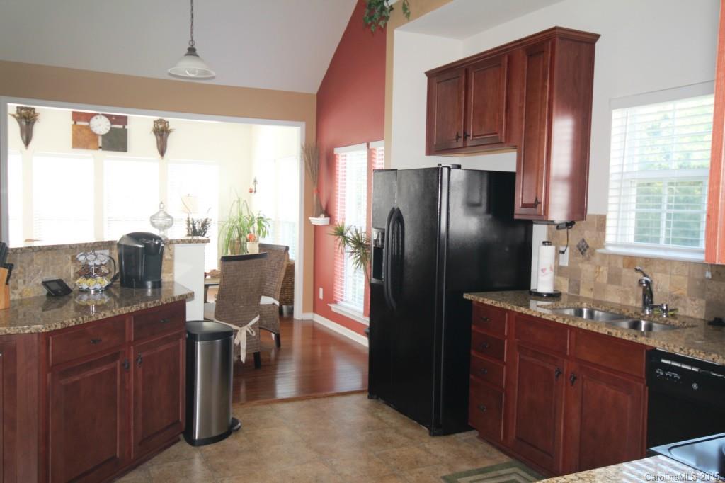 Autumn Cove At Lake Wylie - Residential