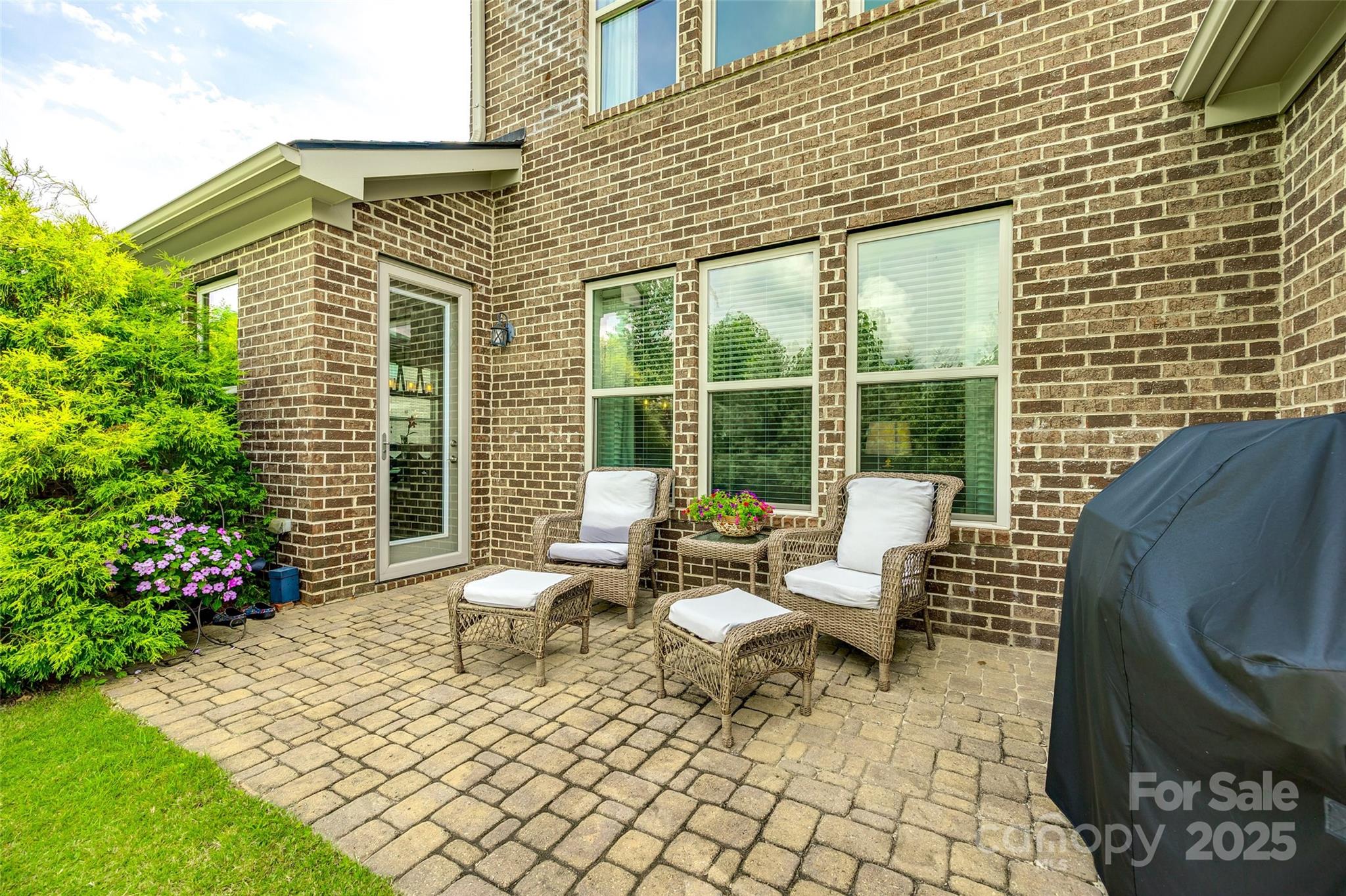 The Preserve At Riverchase - Residential