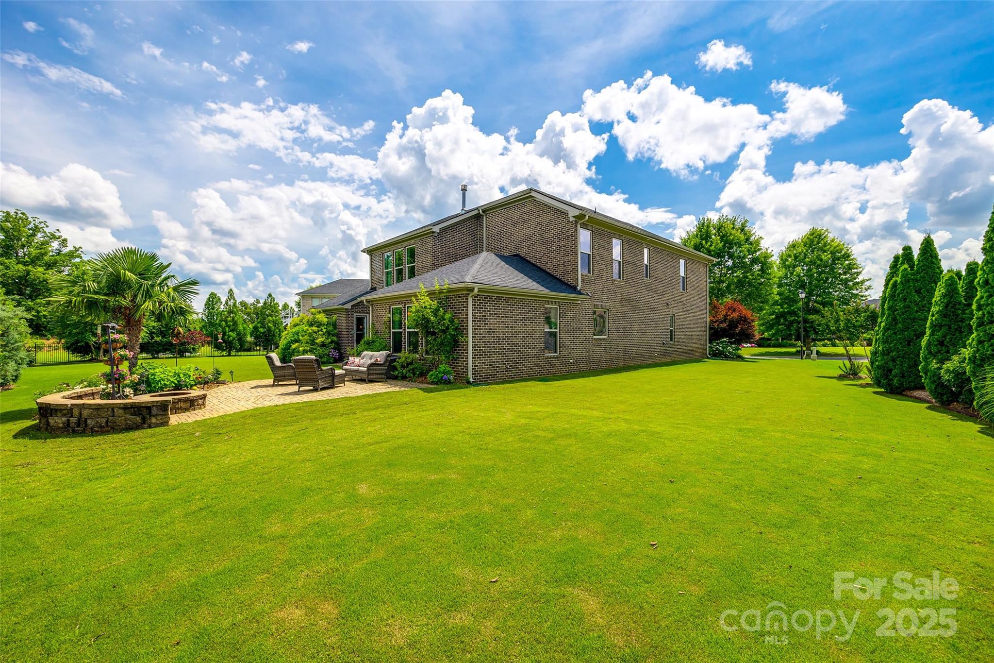 The Preserve At Riverchase - Residential