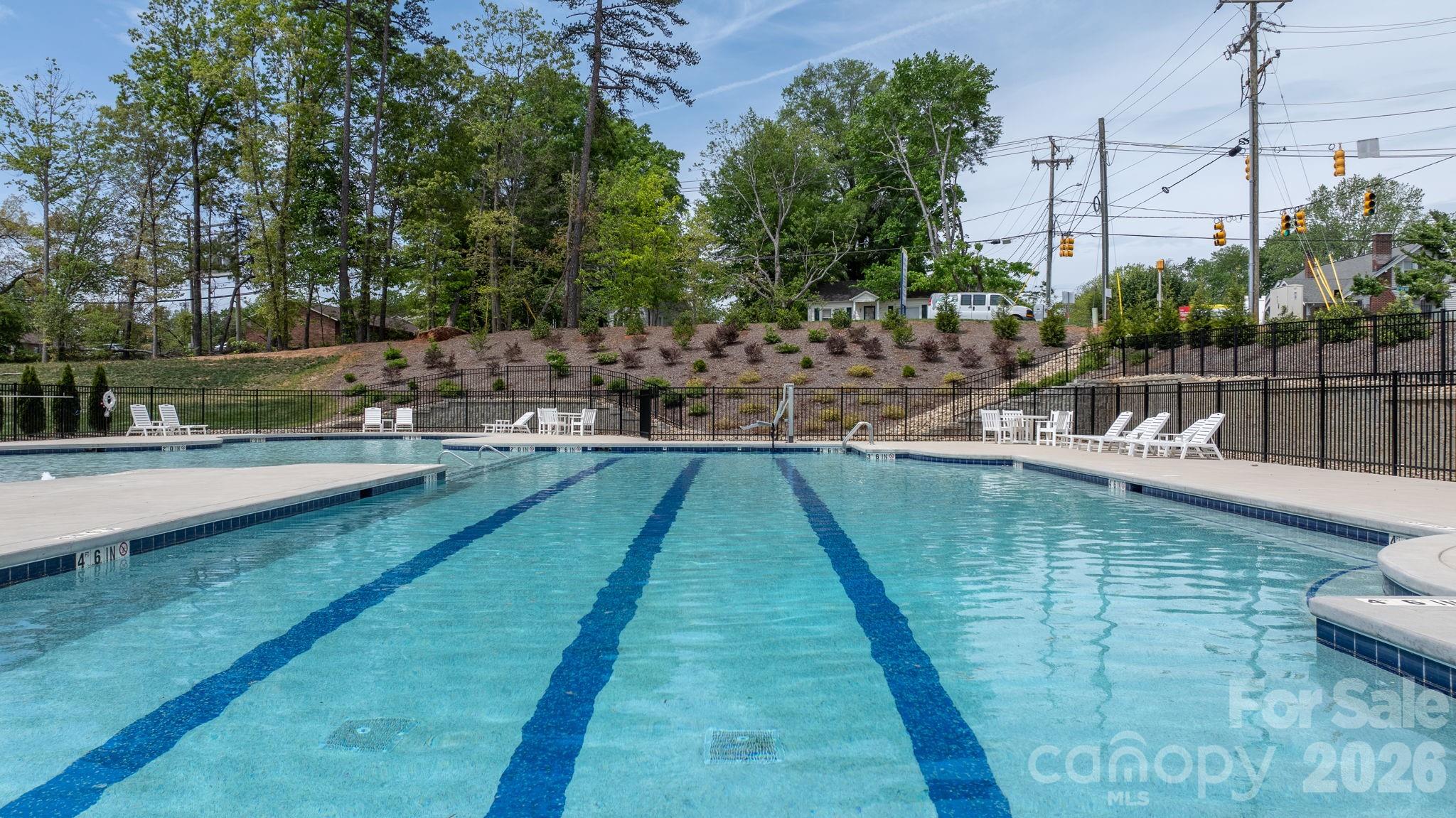 The Hamptons at Hickory - Residential