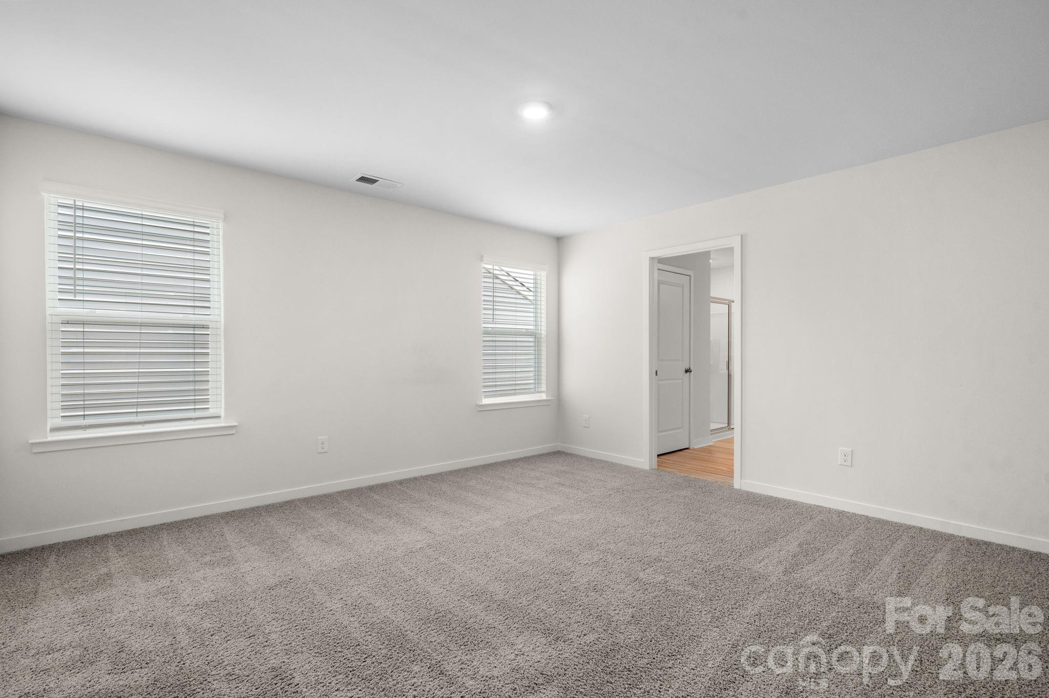 The Hamptons at Hickory - Residential