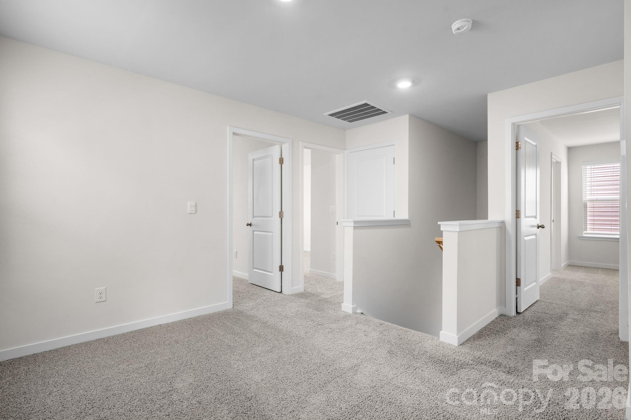 The Hamptons at Hickory - Residential