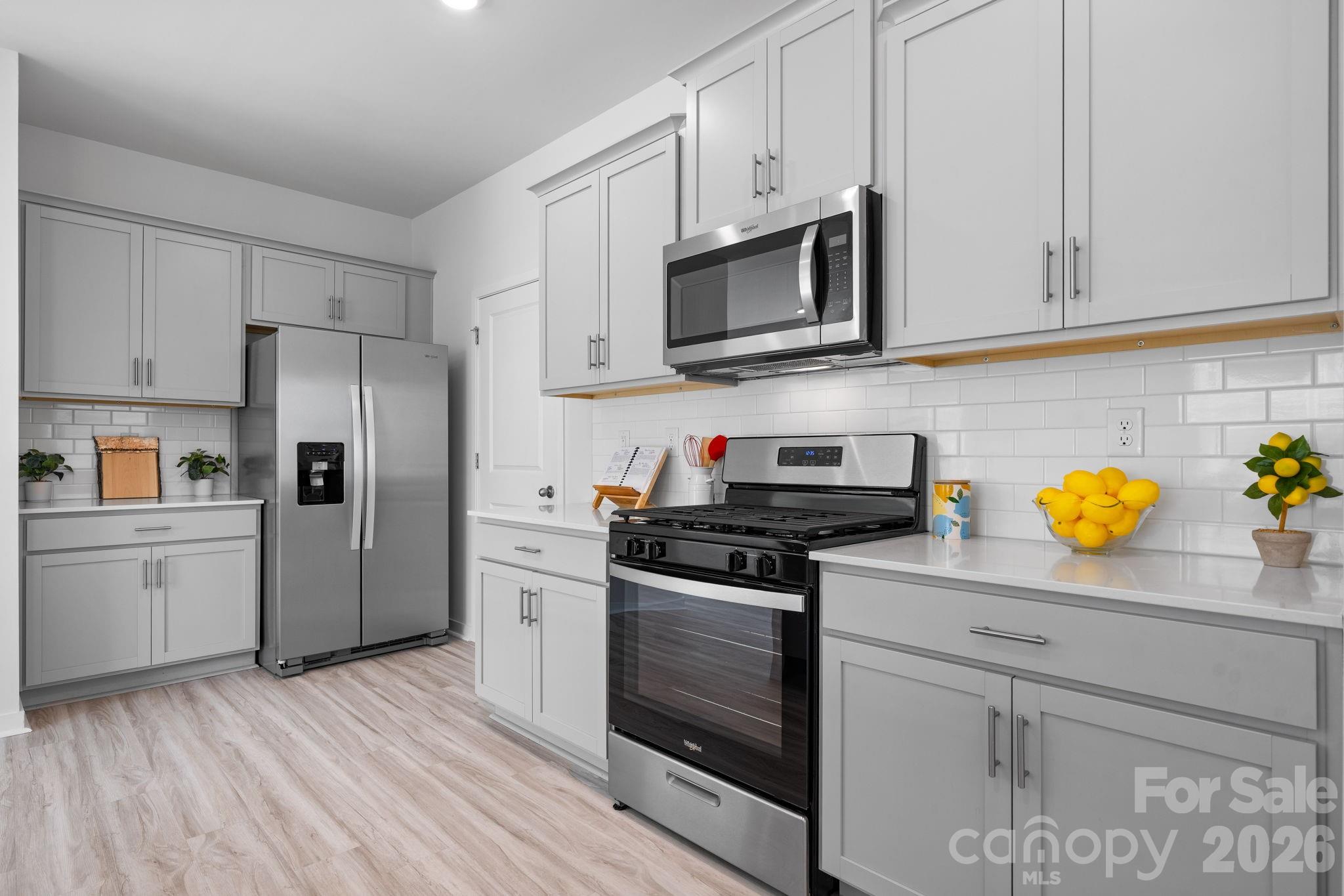 The Hamptons at Hickory - Residential