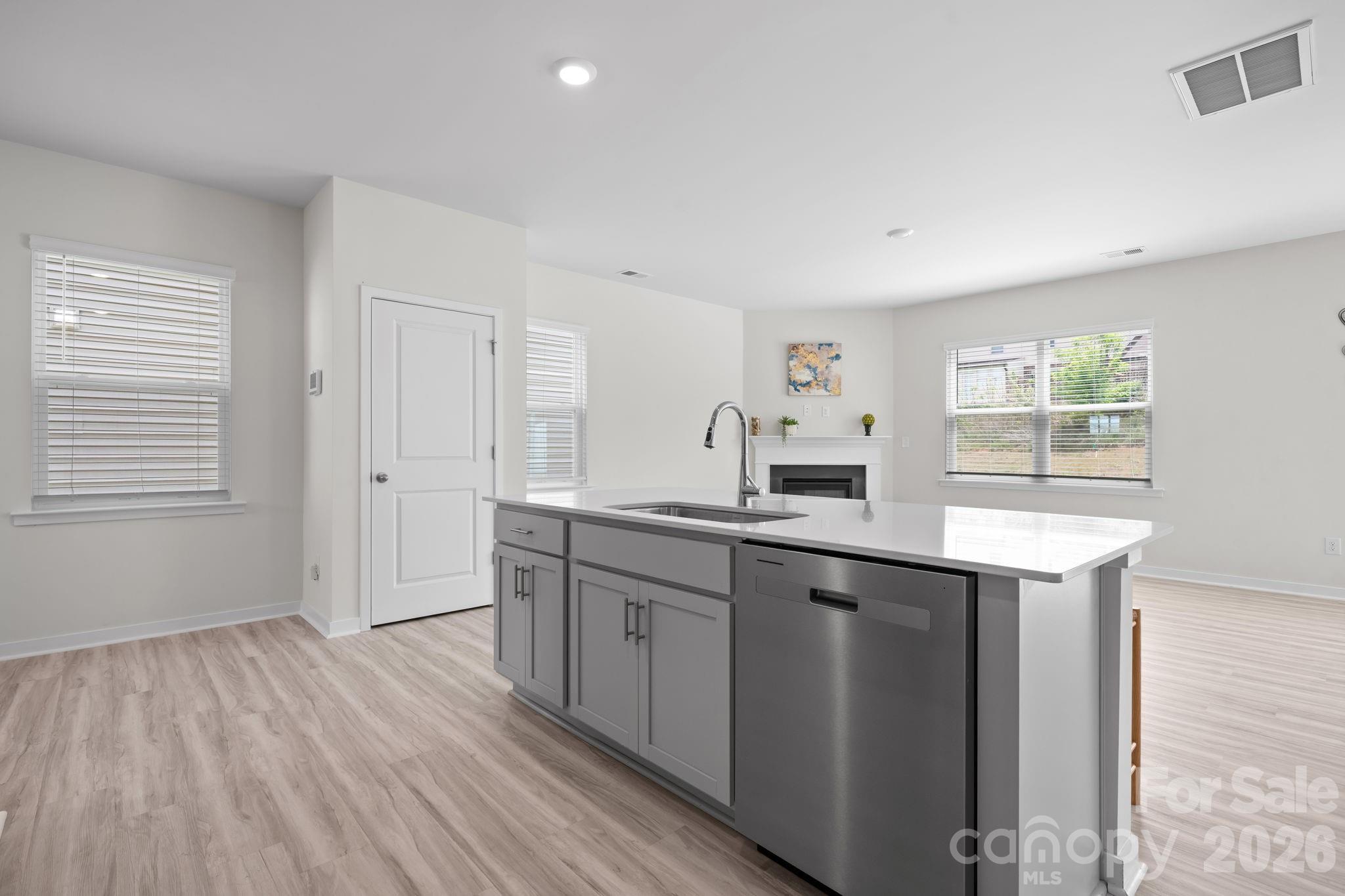 The Hamptons at Hickory - Residential