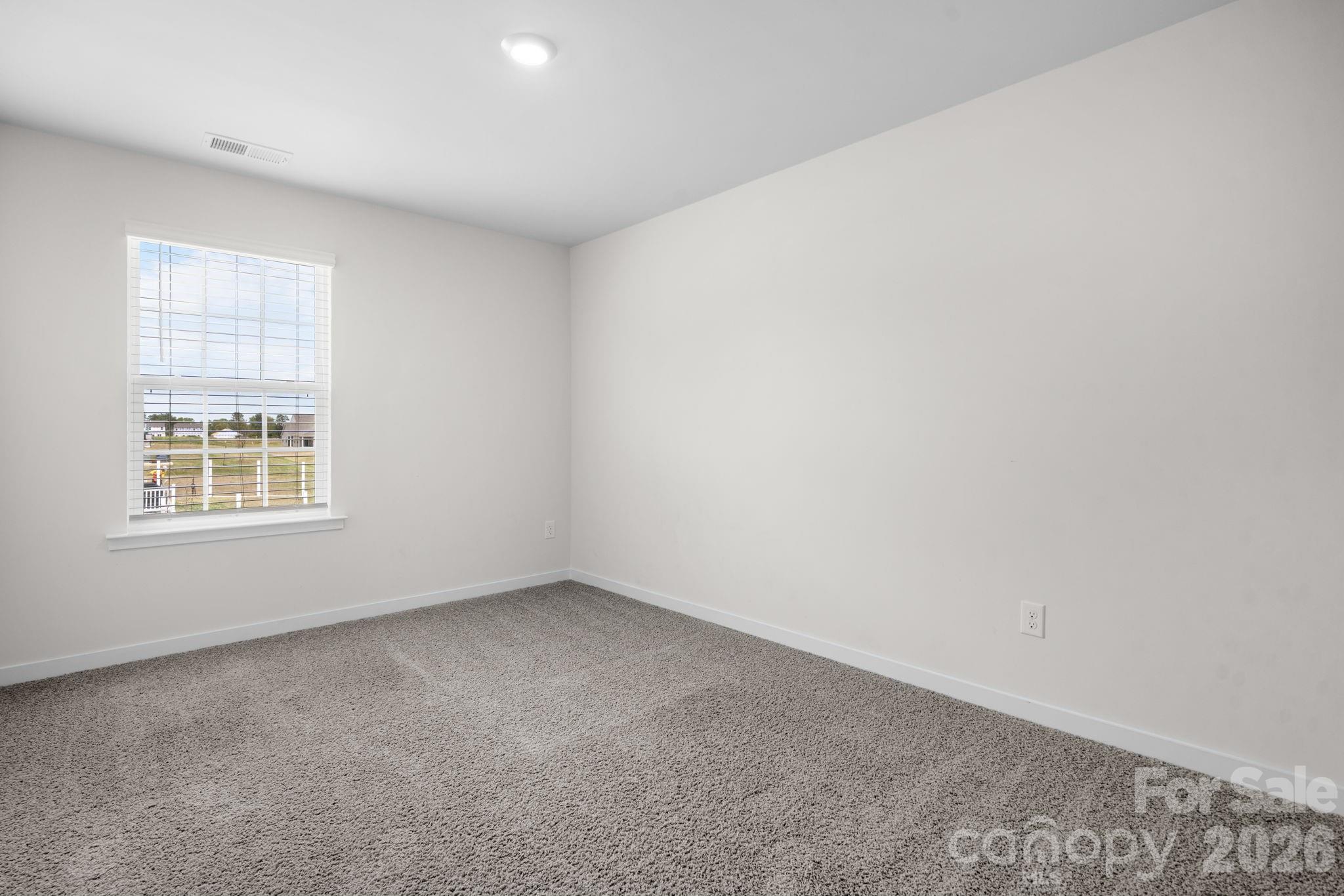 The Hamptons at Hickory - Residential