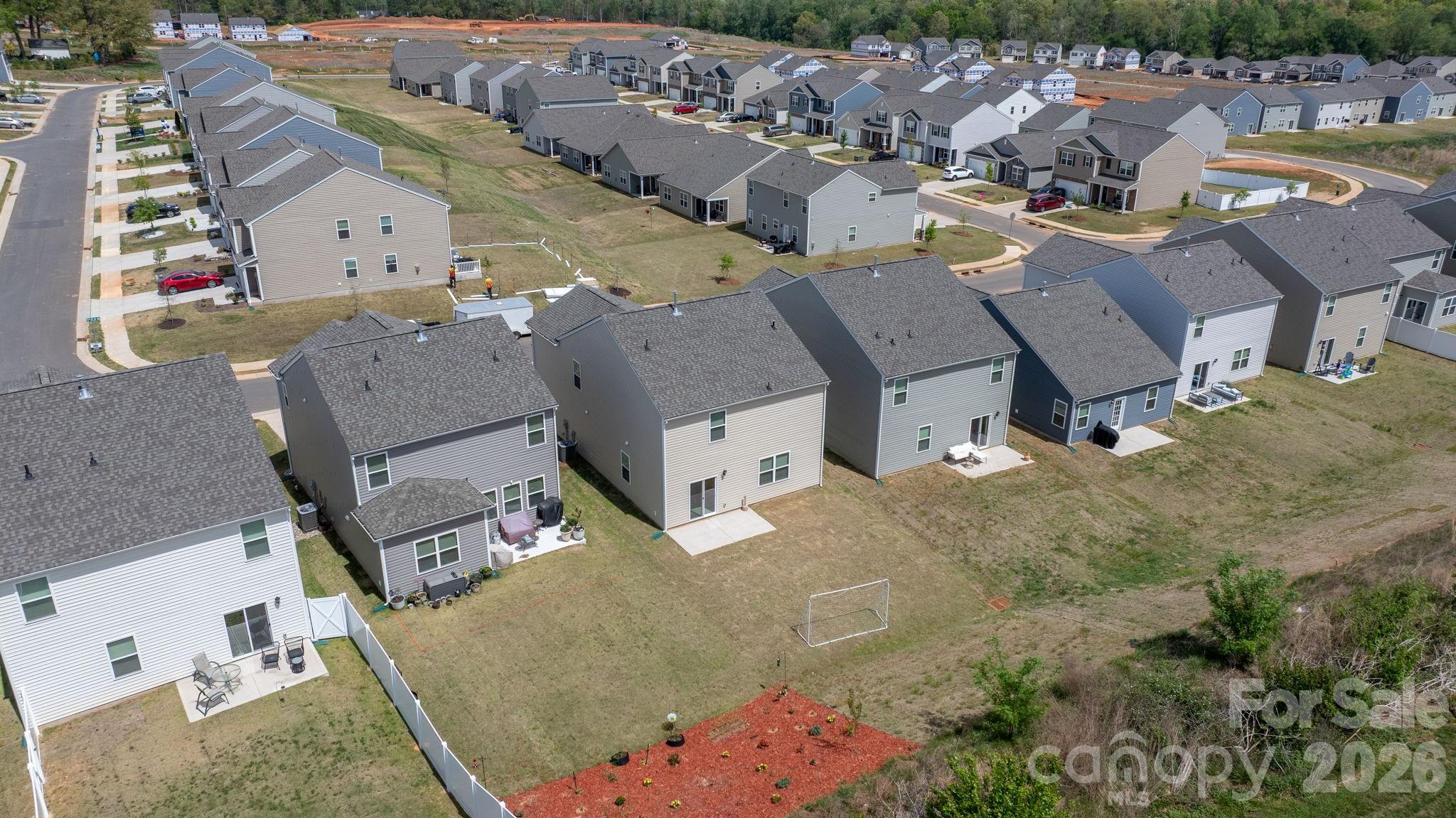 The Hamptons at Hickory - Residential