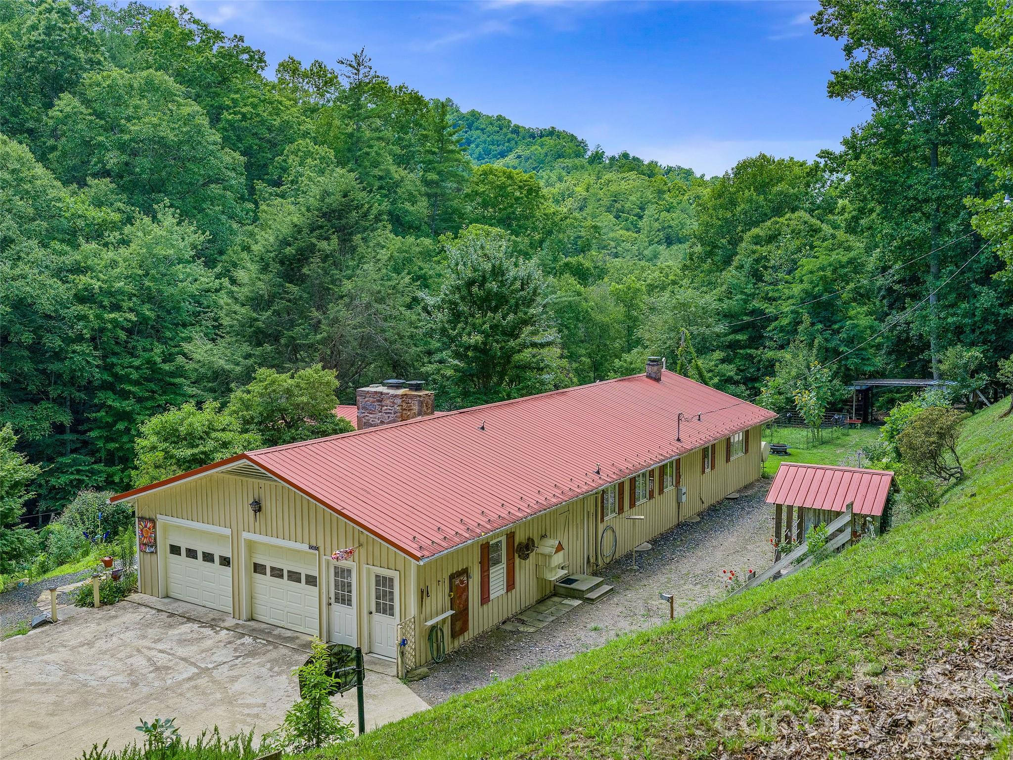 1065 Upper Pig Pen Road