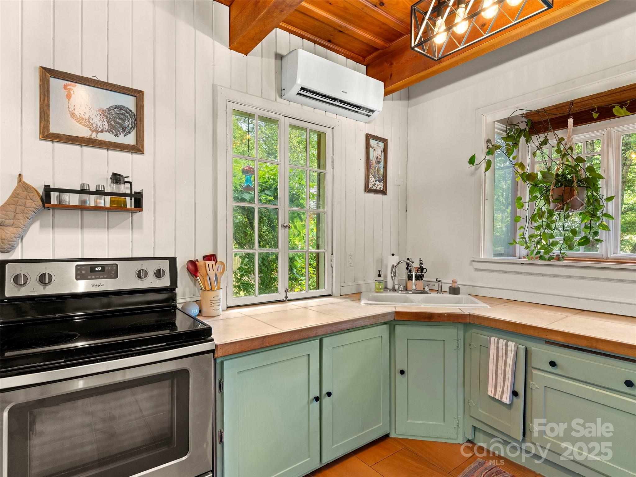 Carolina Homes - Residential