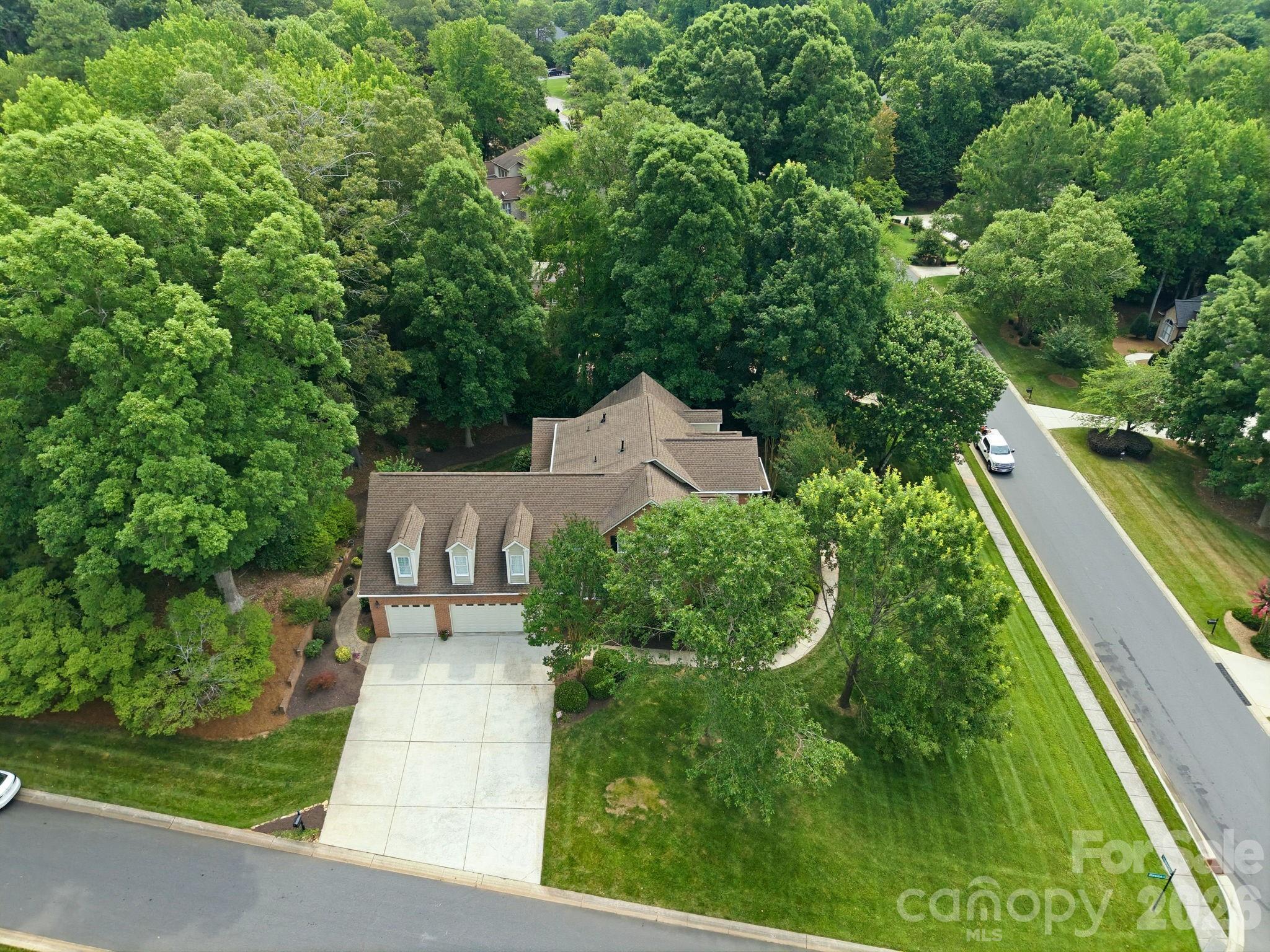 1016 Firethorne Club Drive