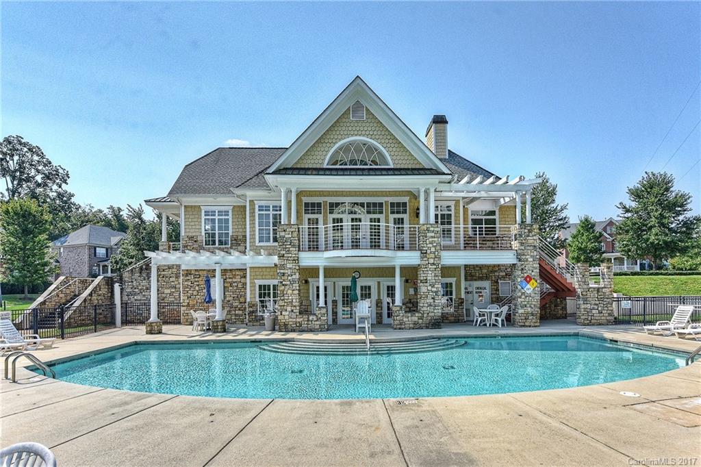 Old Stone Crossing - Residential