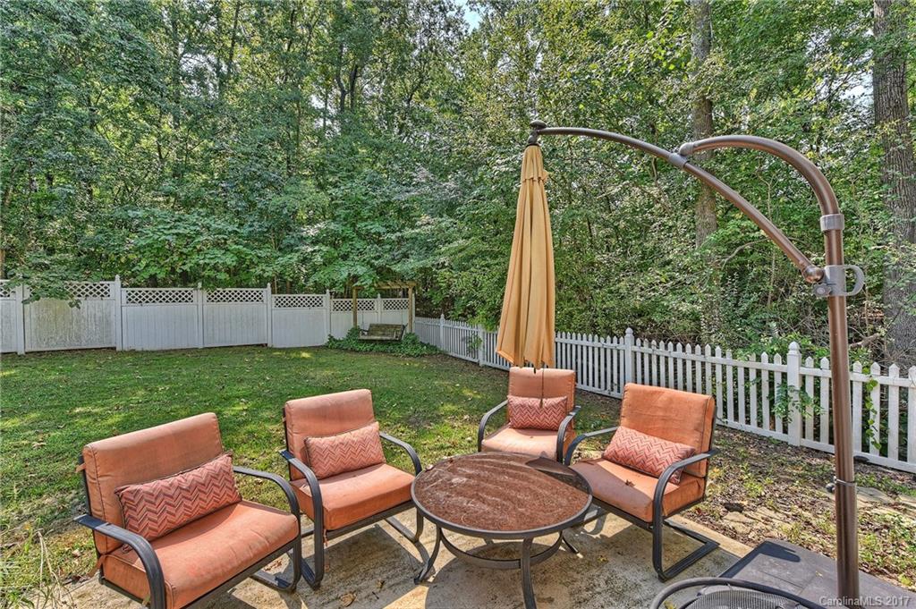 Old Stone Crossing - Residential