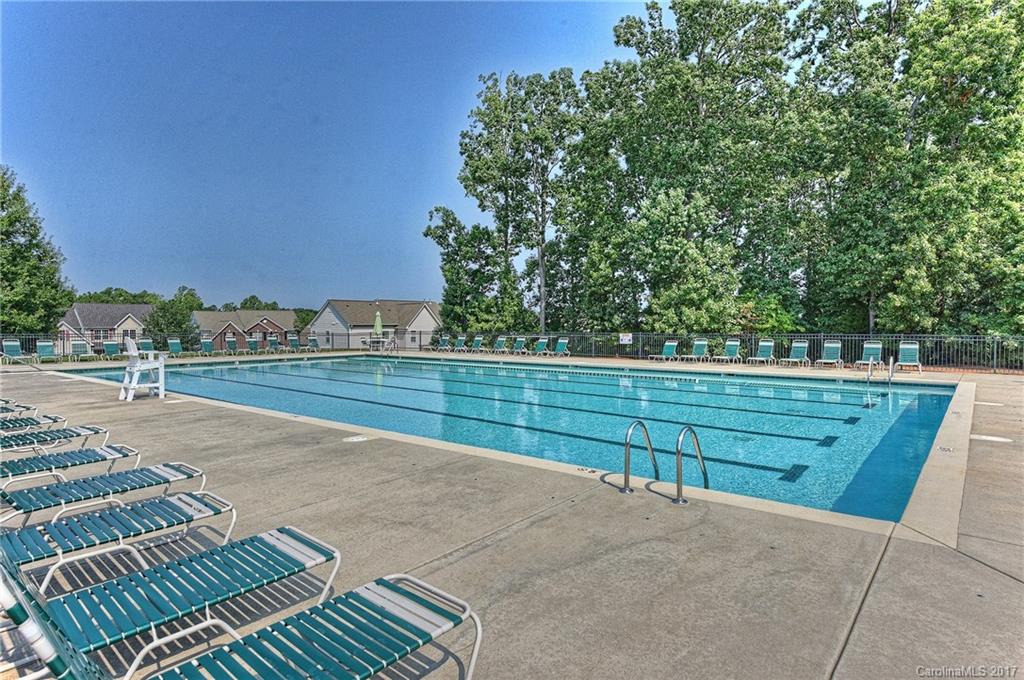 Old Stone Crossing - Residential