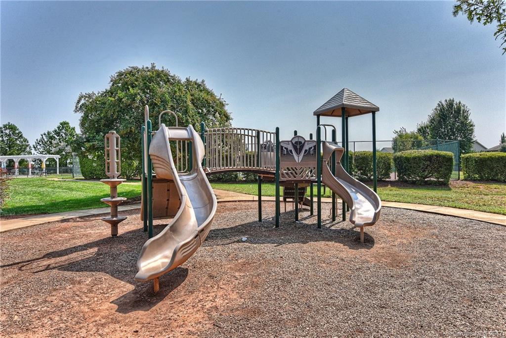 Old Stone Crossing - Residential