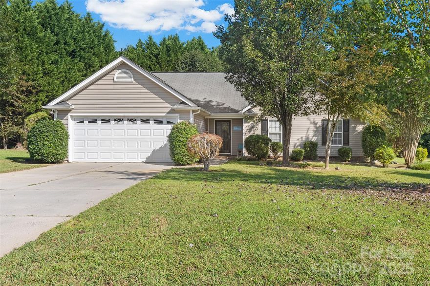 Charming and move-in ready, this 3-bedroom, 2-bath home in Albemarle’s coveted ParkWest neighborhood offers over 1,300 sqft of comfortable living. An open layout with gleaming hardwood floors sets the stage for effortless entertaining and everyday enjoyment, while the prime location adds convenience and lasting value. A must see!