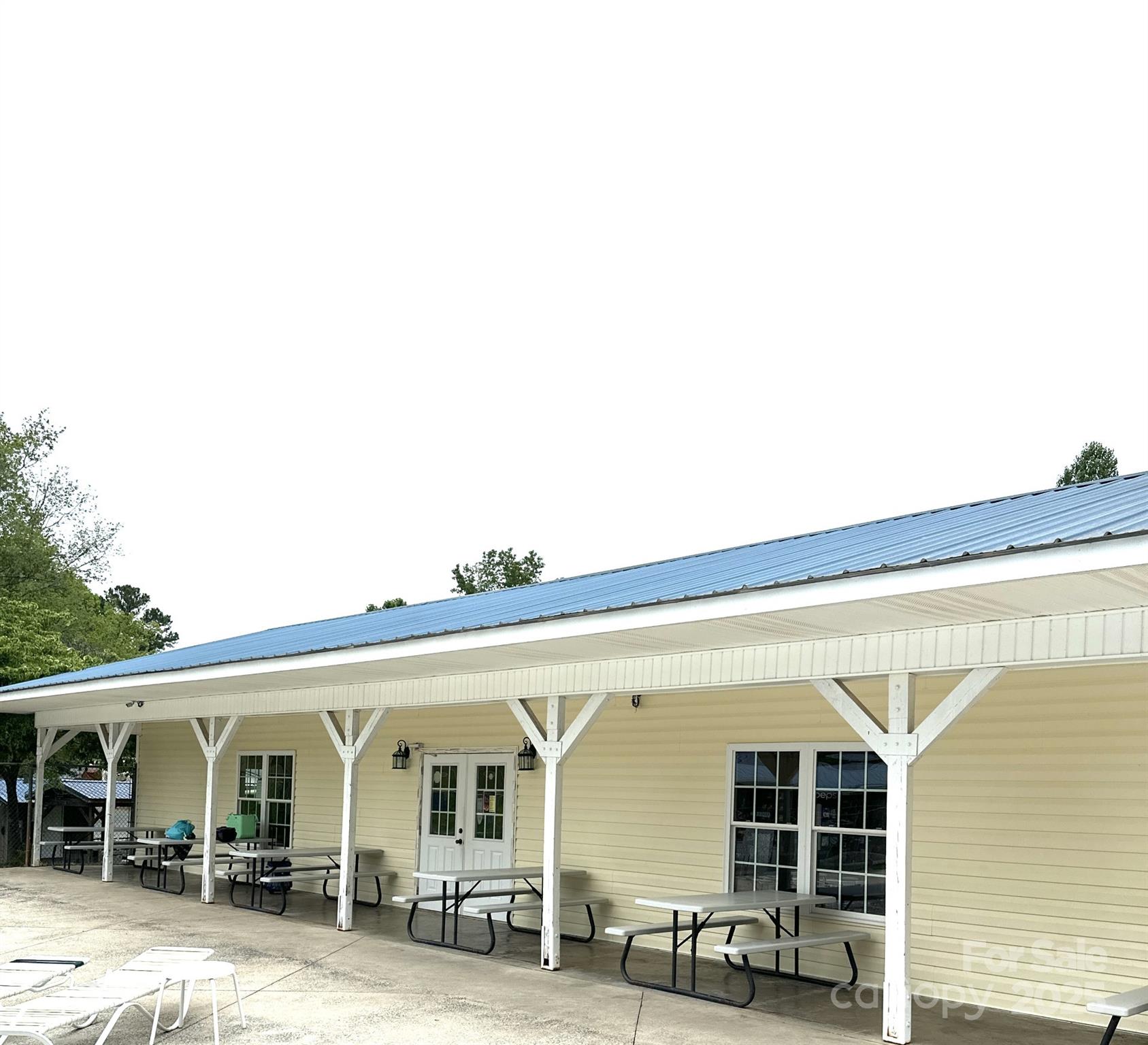 Twin Harbor - Residential