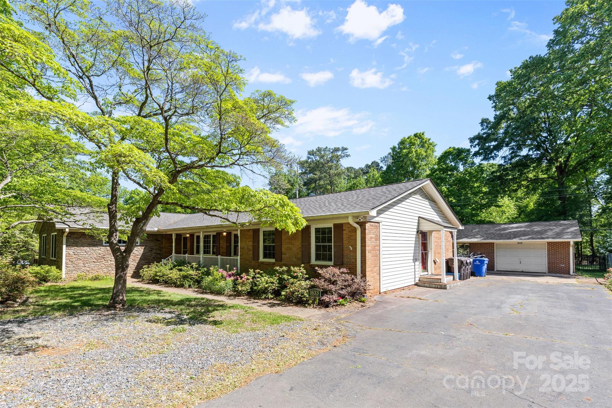1633 Colony Road