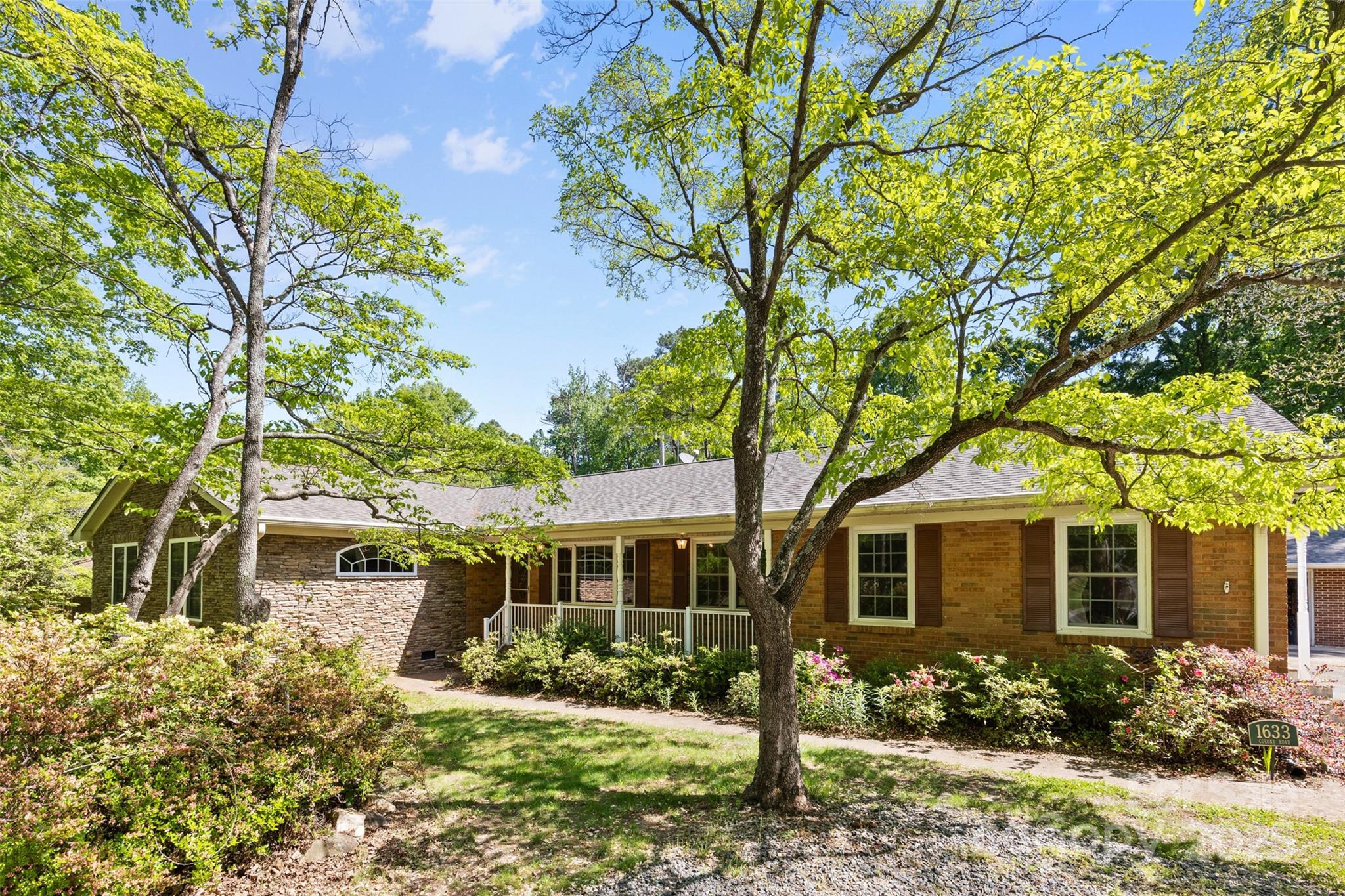 1633 Colony Road