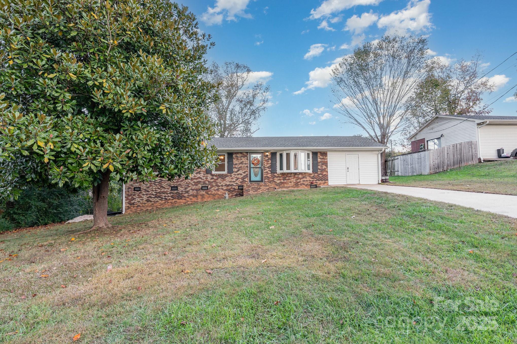 512 Ralphs Boulevard