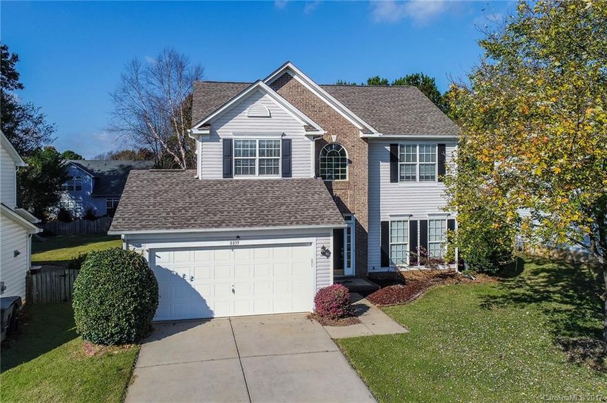 Move in ready!!! 2 story, 2 car garage, fenced yard, 4 bed room house,2 minutes from Blakeney Shopping center
is waiting for you for rent!!!
Foyer, Whole house has hardwood floor!!! Dining room, breakfast room great room, granite countertop. Big master room and bathroom with walk in closet.Kitchen is opens to great room and hads breakfast bar. stainless steel appliances.Fenced yard. big abd beautiful deck with nice swing!!!
Must see!!!