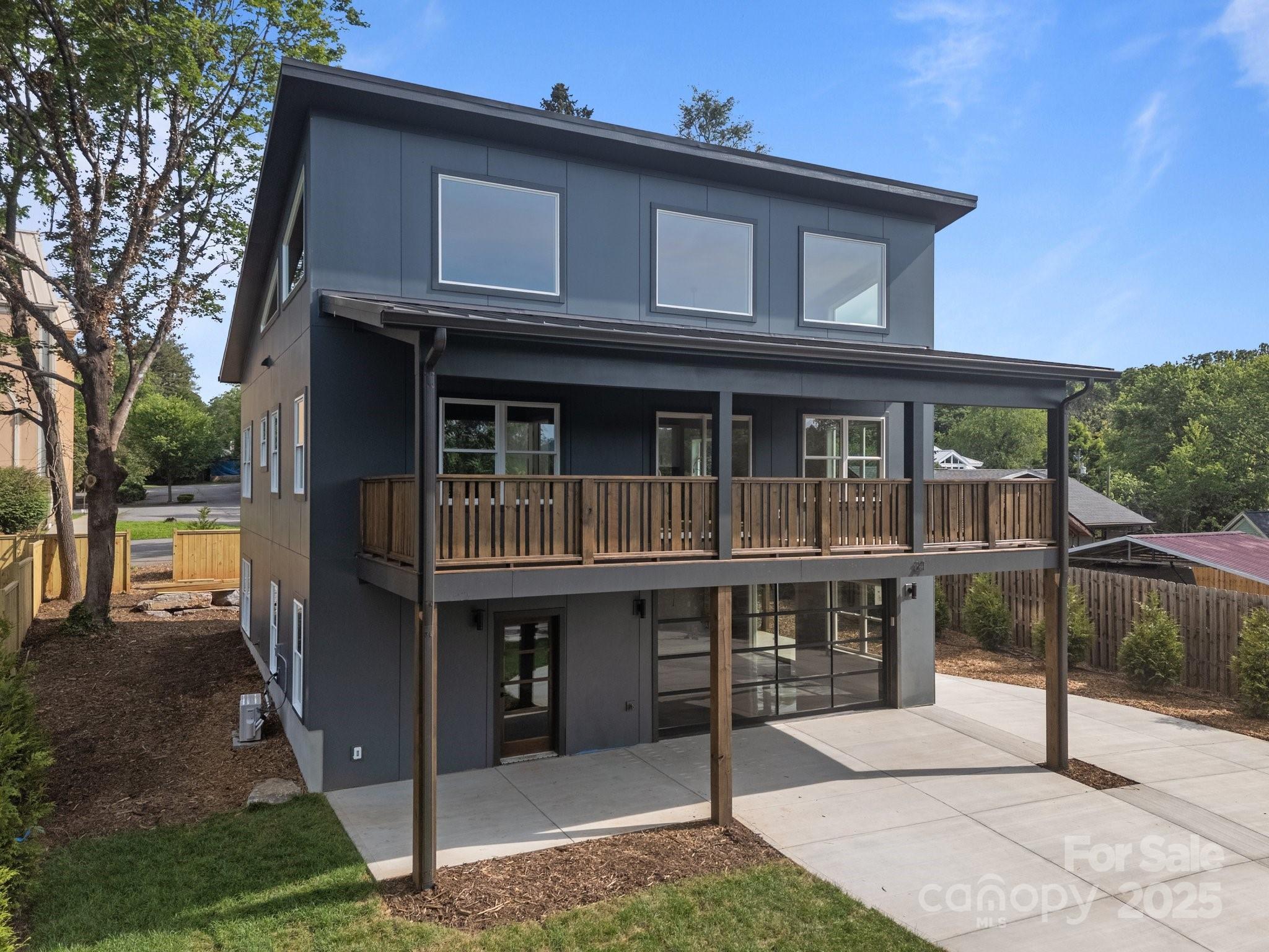 34 Woodrow Avenue