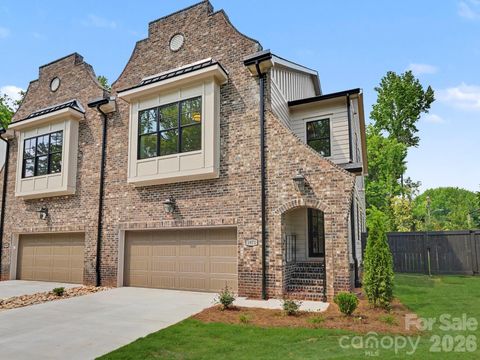 Photo of 5971 Gate Post Road, Charlotte, NC 28211 (MLS # 4395302)