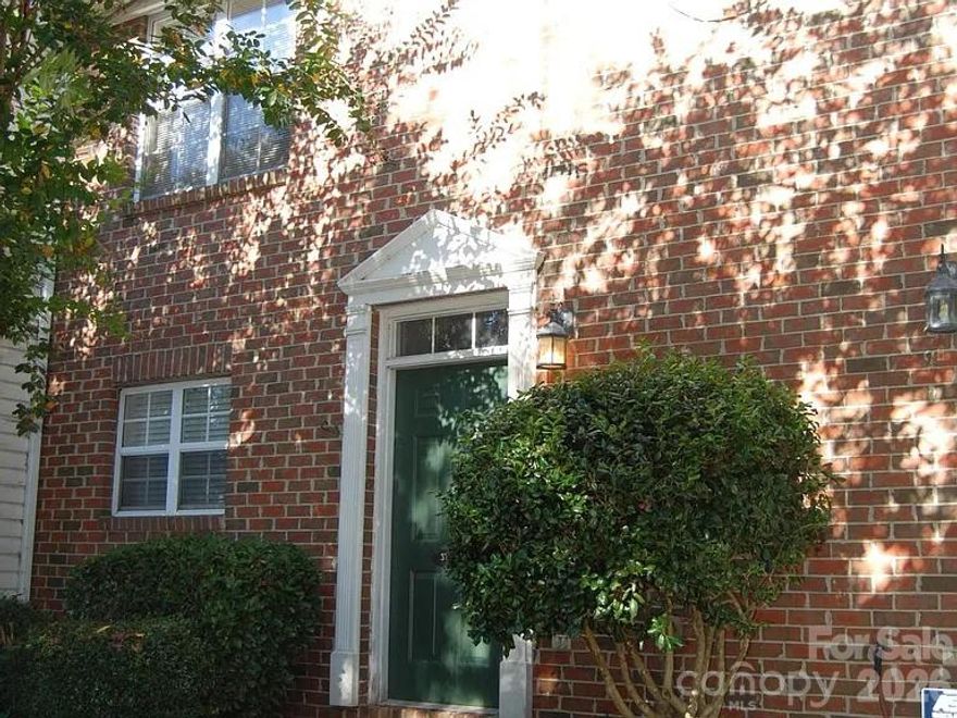 Darling 2-bedroom 2.5-bathroom townhome. Enjoy all it has to offer from the spacious bedrooms to separate dining room, New stainless appliances, lush new carpet and stately columns. Open Living Room with lots of Natural Light. Kitchen well-equipped with all appliances and plenty of cabinets. Shaded Private Back Patio. Bedrooms even have their own attached private bathrooms and walk-in closets. Community Amenities with Huge Pool, Clubhouse with Fitness and more! Minutes to Uptown Charlotte. Nearby Shopping and Restaurants. Includes water!Great Townhome near Matthews and easy commute to Uptown Charlotte.