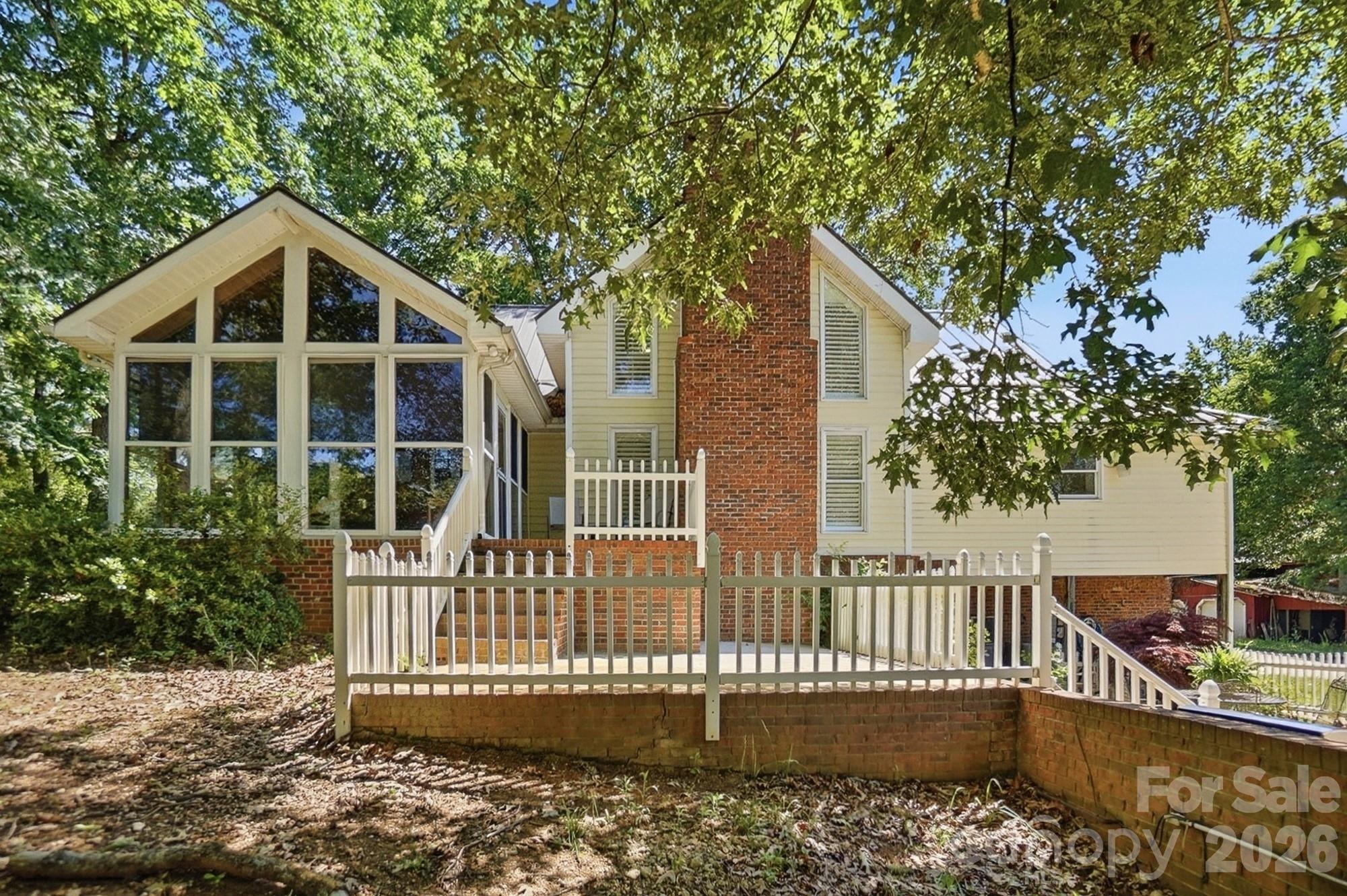 846 Windy Oaks Way