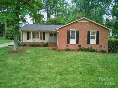 2026 Knell Drive Charlotte NC 28212