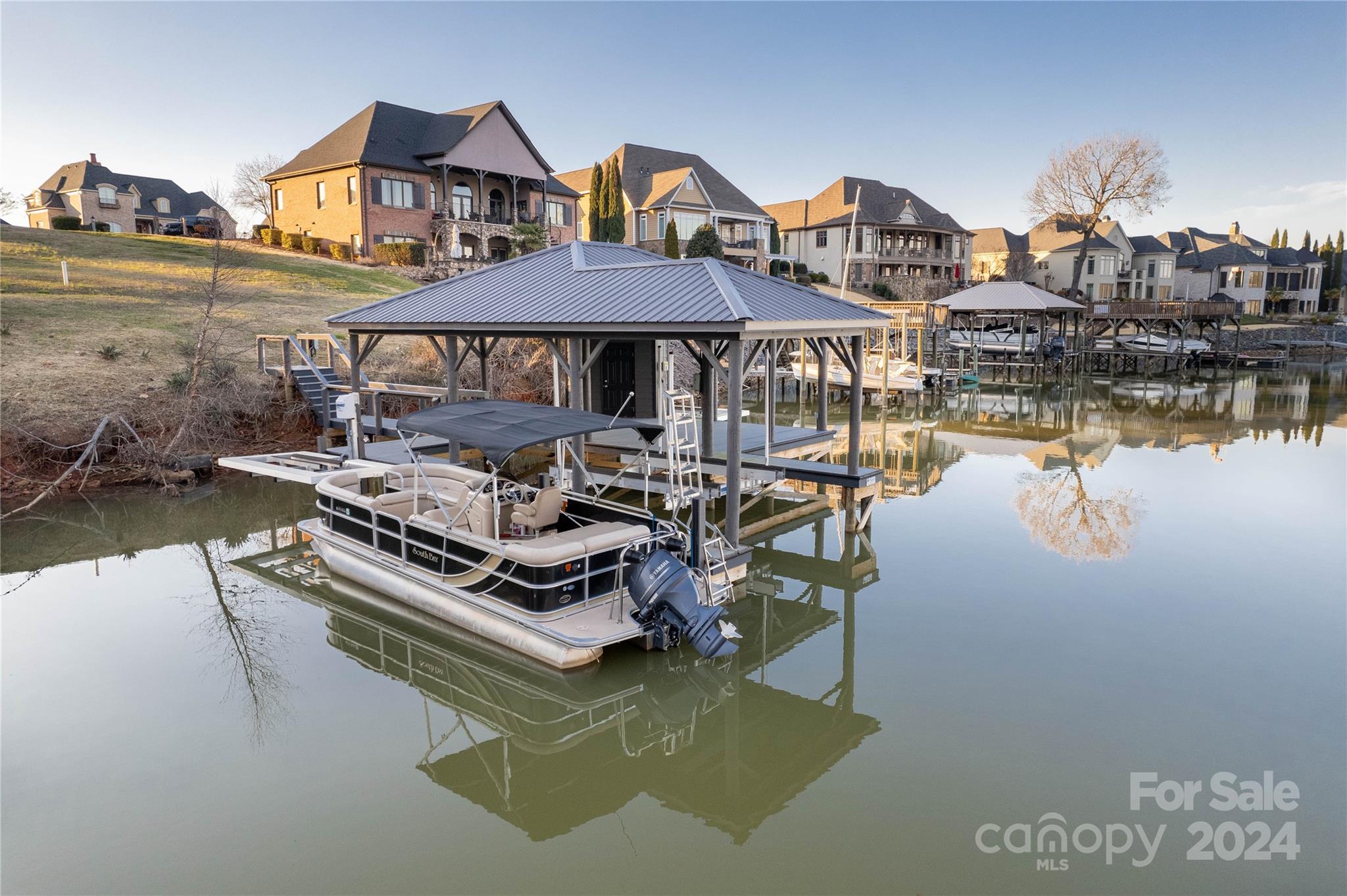 Joslin Pointe - Land