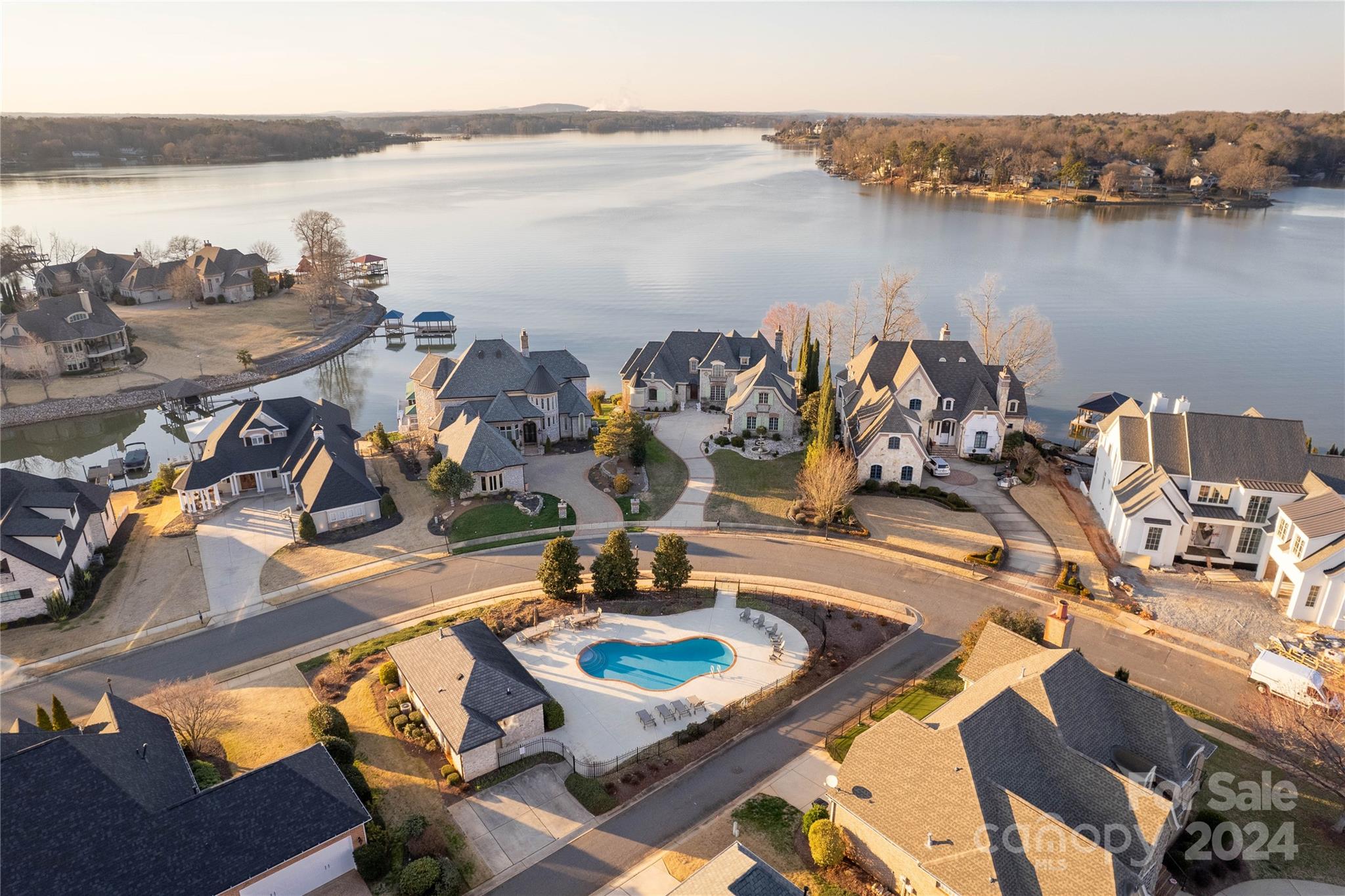 Joslin Pointe - Land