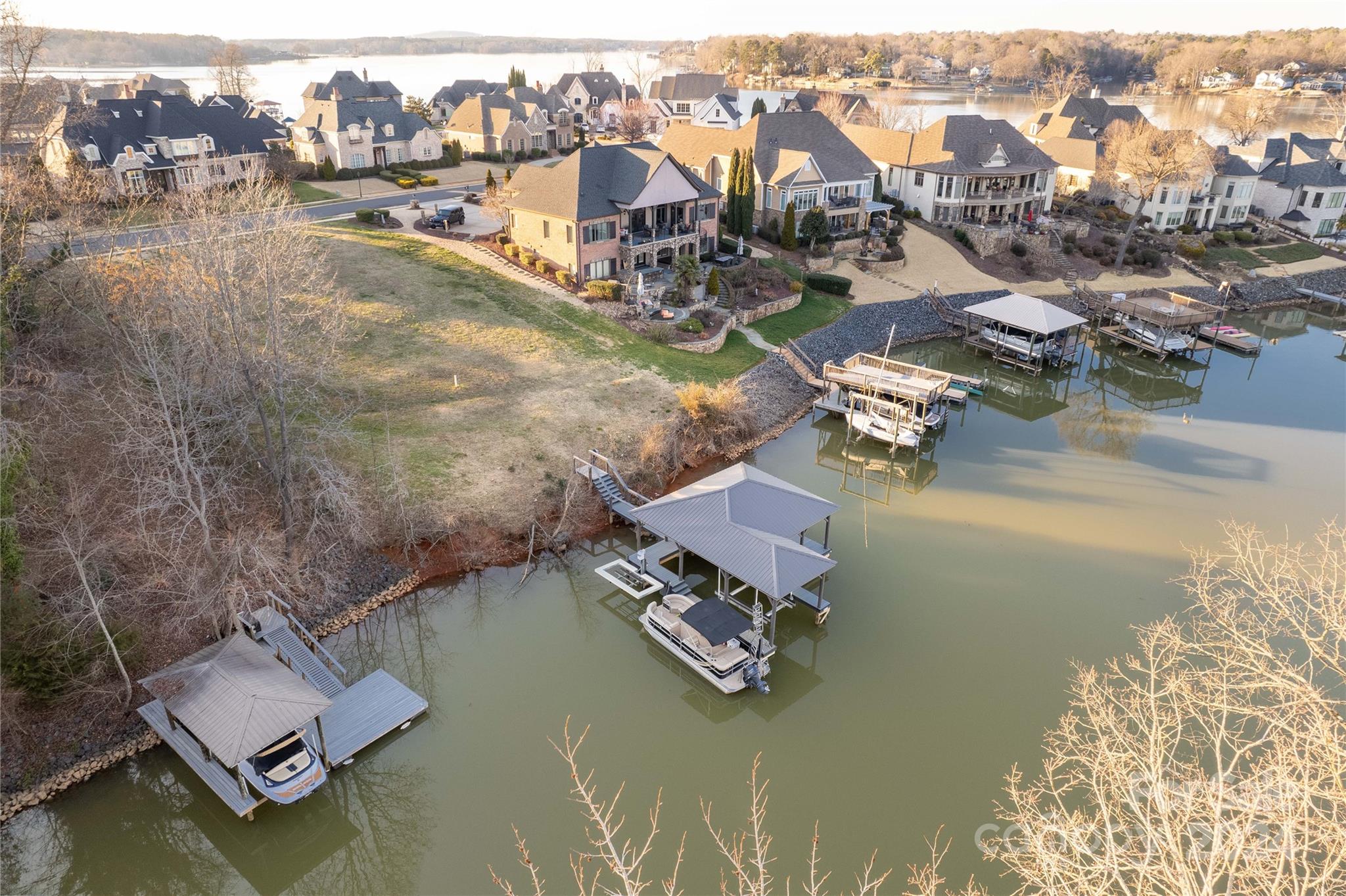 Joslin Pointe - Land