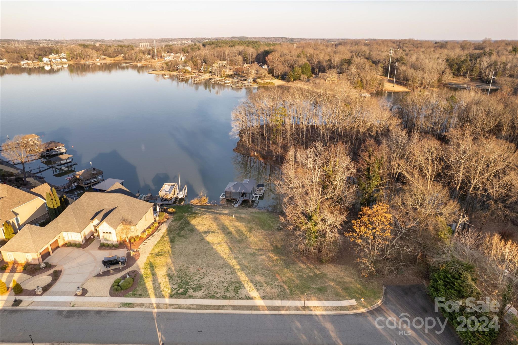 Joslin Pointe - Land