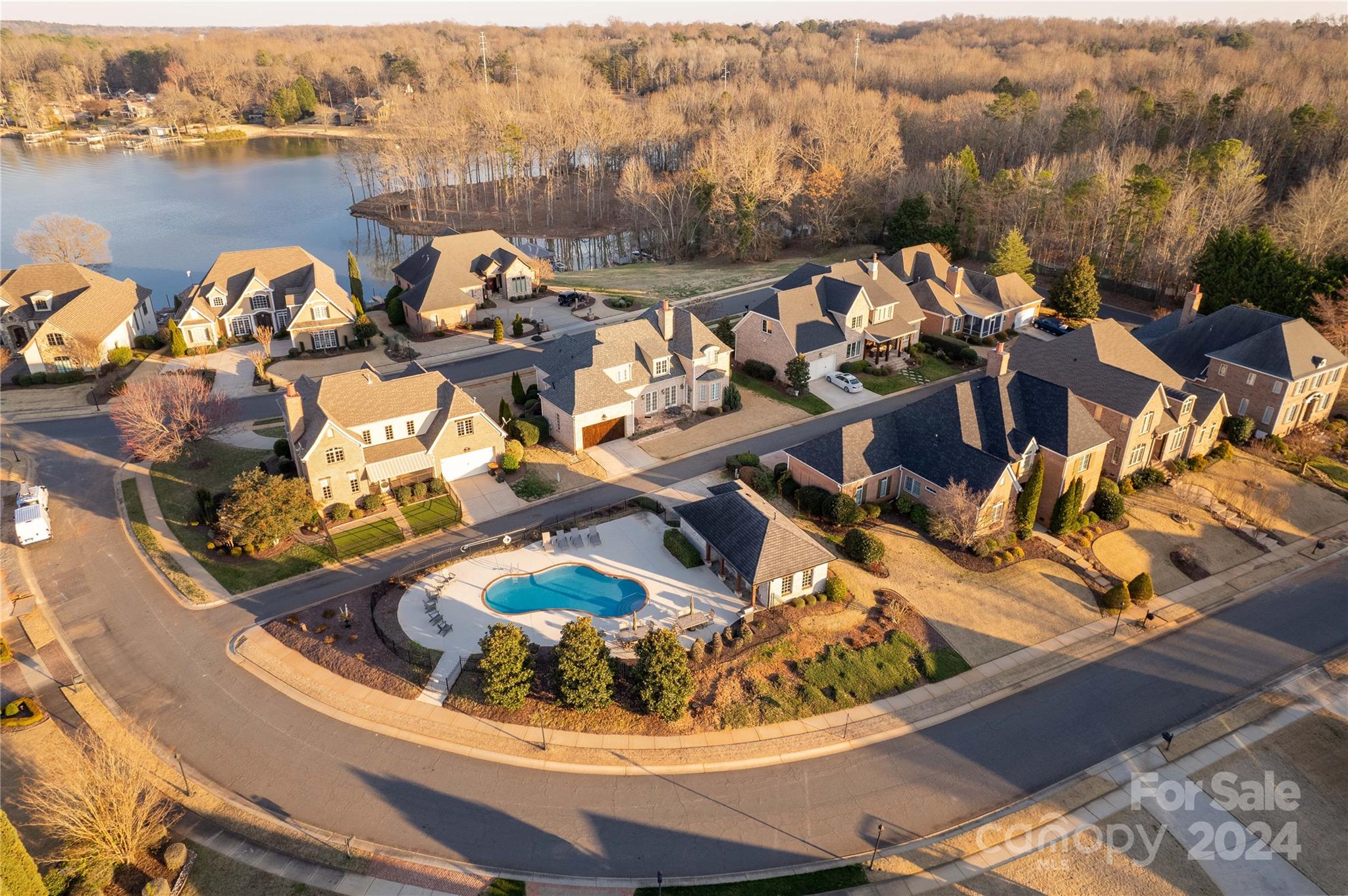 Joslin Pointe - Land