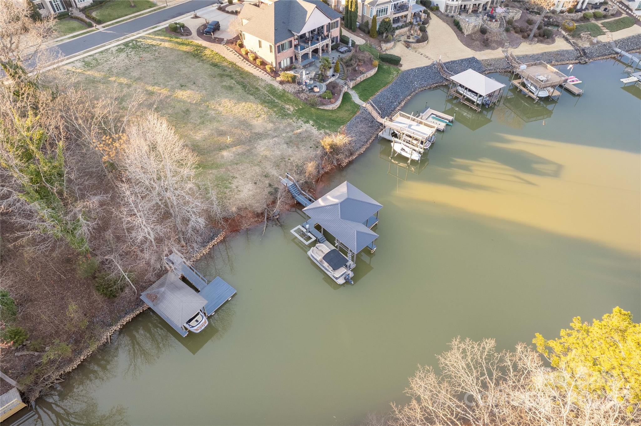 Joslin Pointe - Land