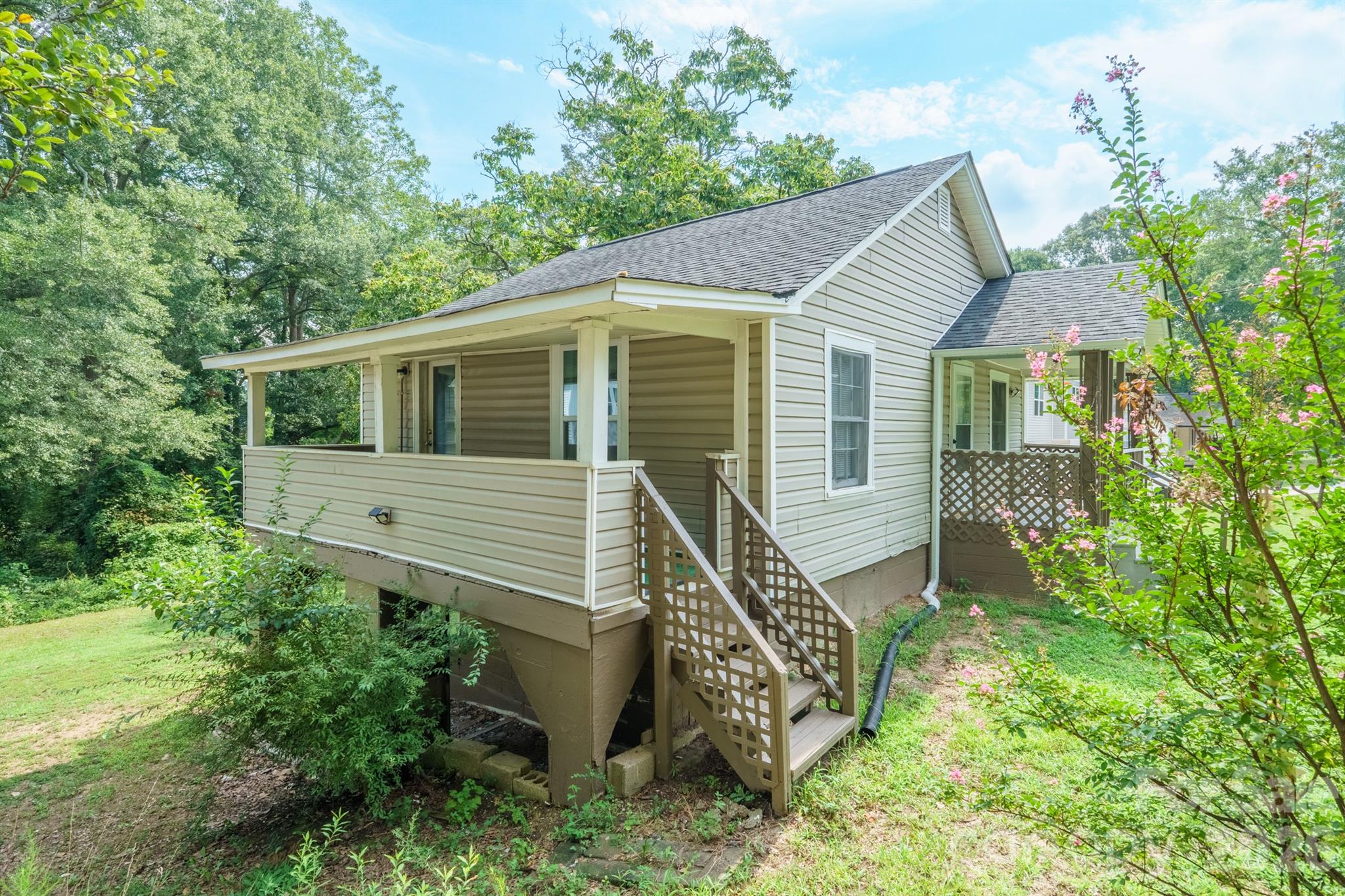 1028 East Drive