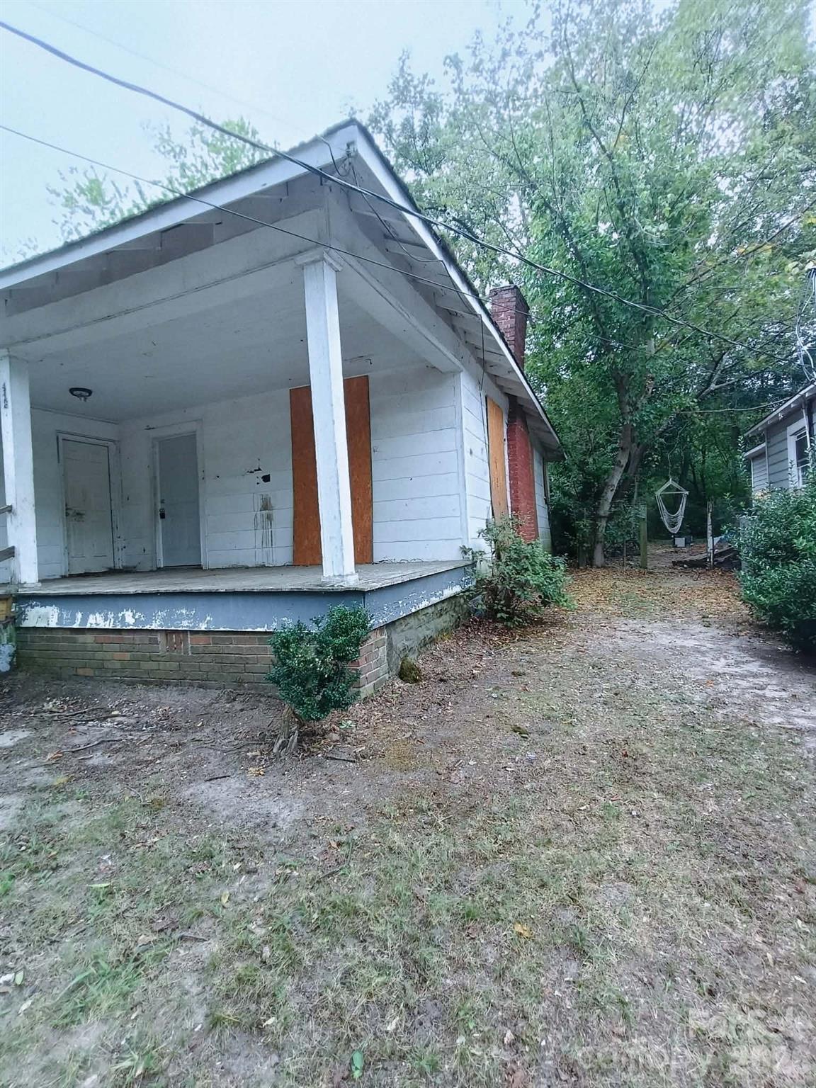 412 Clegg Street