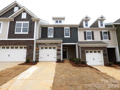 Photo of 3323 Lilac Grove Drive, Charlotte, NC 28269 (MLS # 4316084)