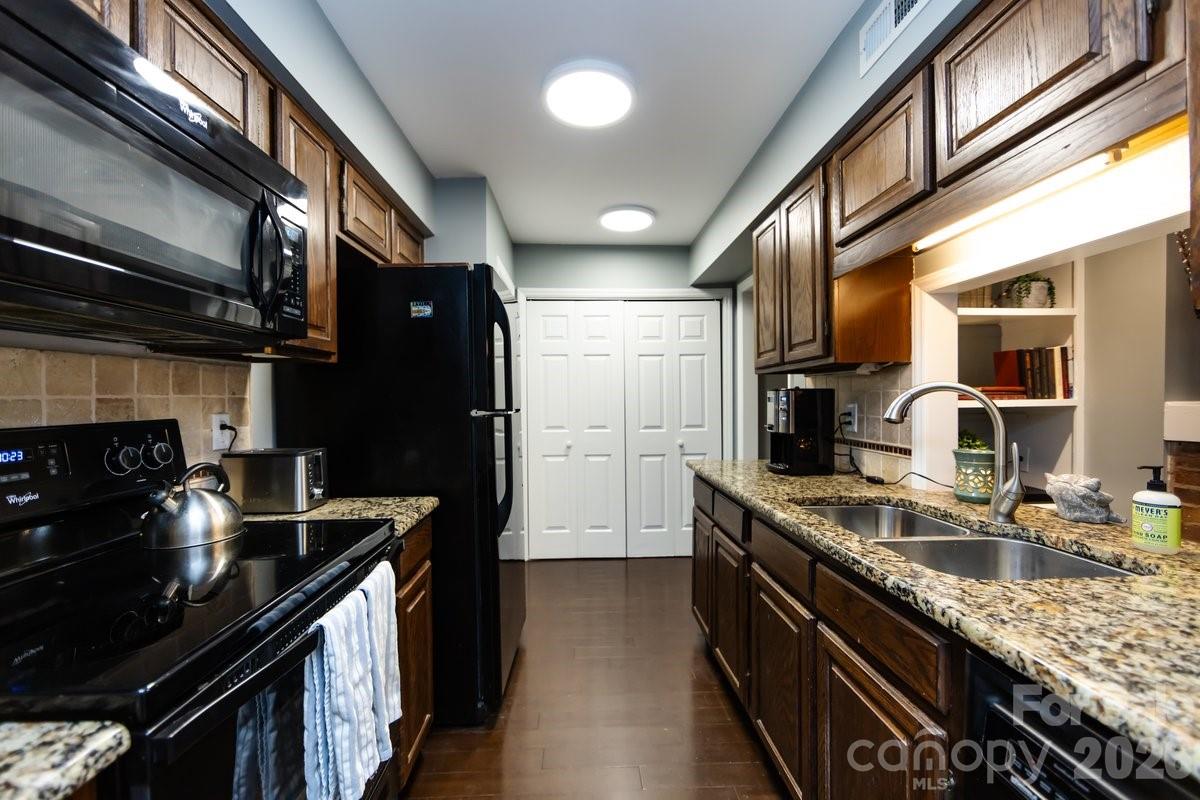 Colony Crossing - Residential