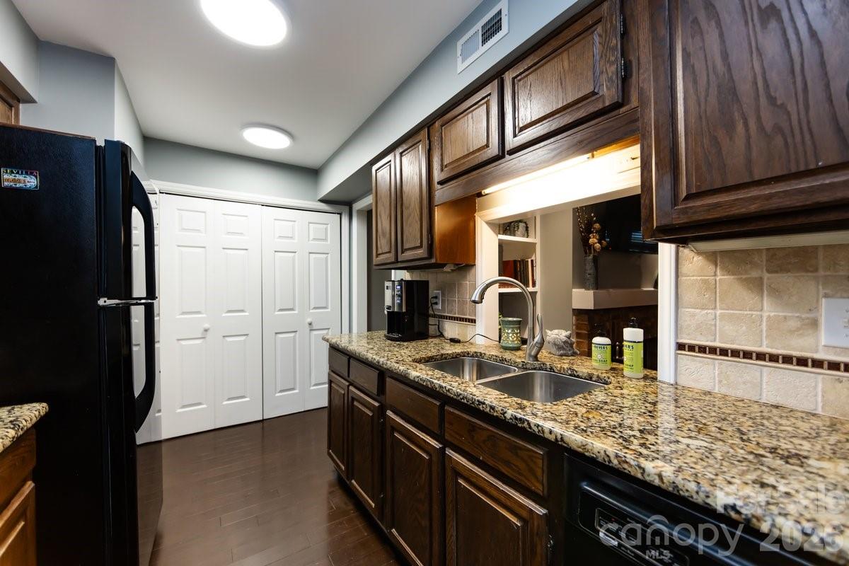 Colony Crossing - Residential