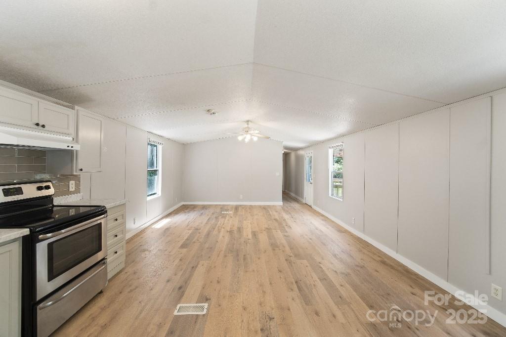 1354 Springwood Lane